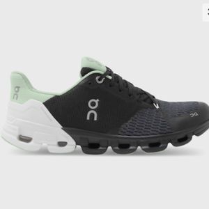 OnCloud Flyer Running Shoes
